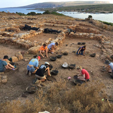 Participants digging in Sanisera