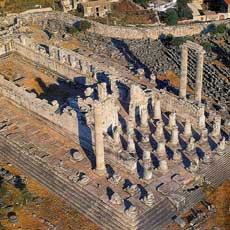 The colossal Temple of Apollo in Didyma